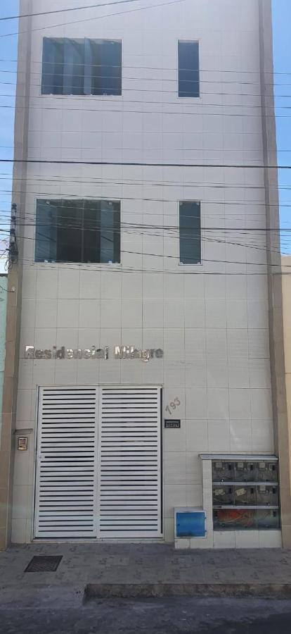 Residencial Milagre 201 Apartment